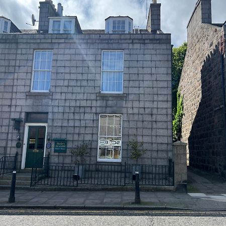 Butlers Guest House Aberdeen Exteriör bild