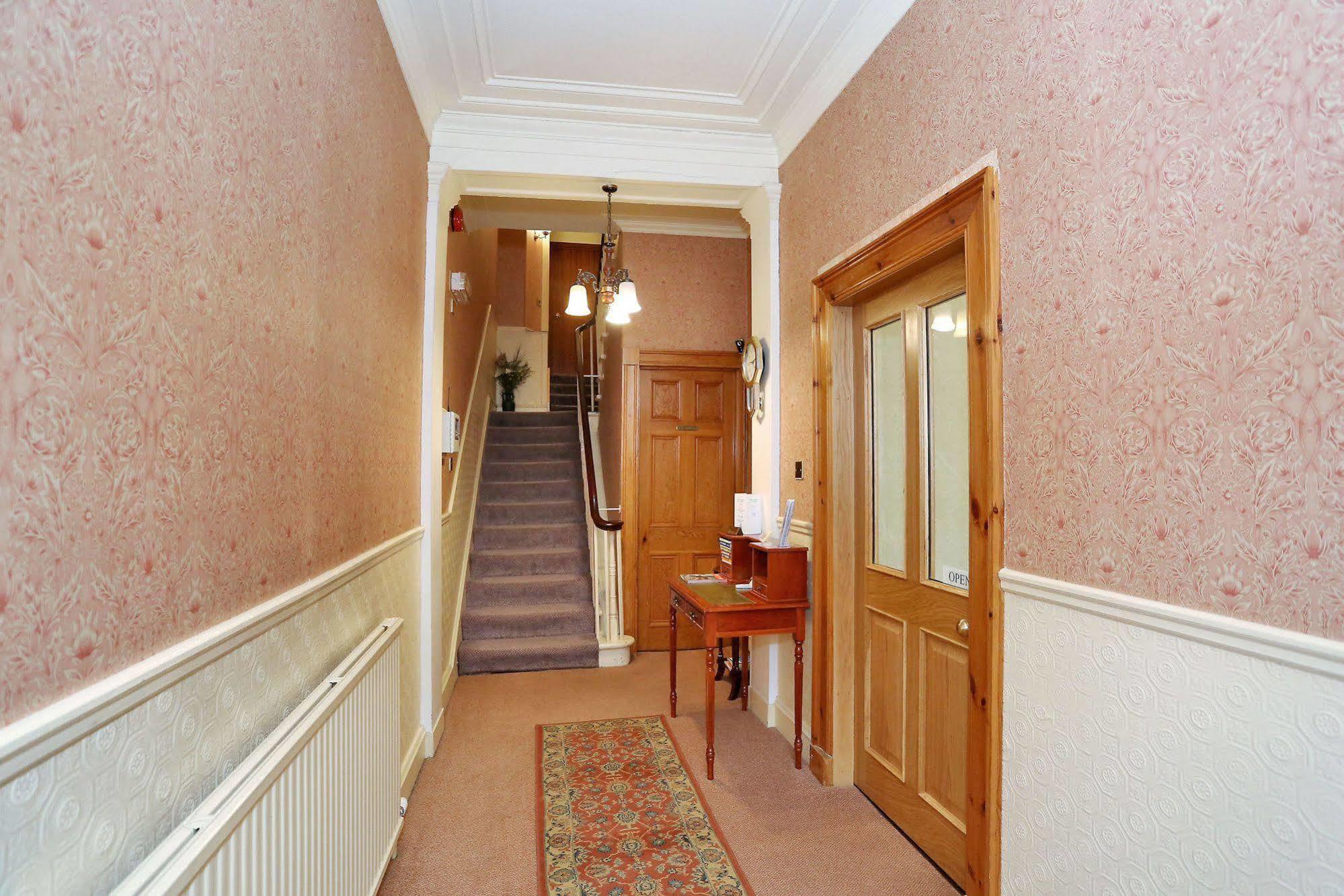 Butlers Guest House Aberdeen Exteriör bild